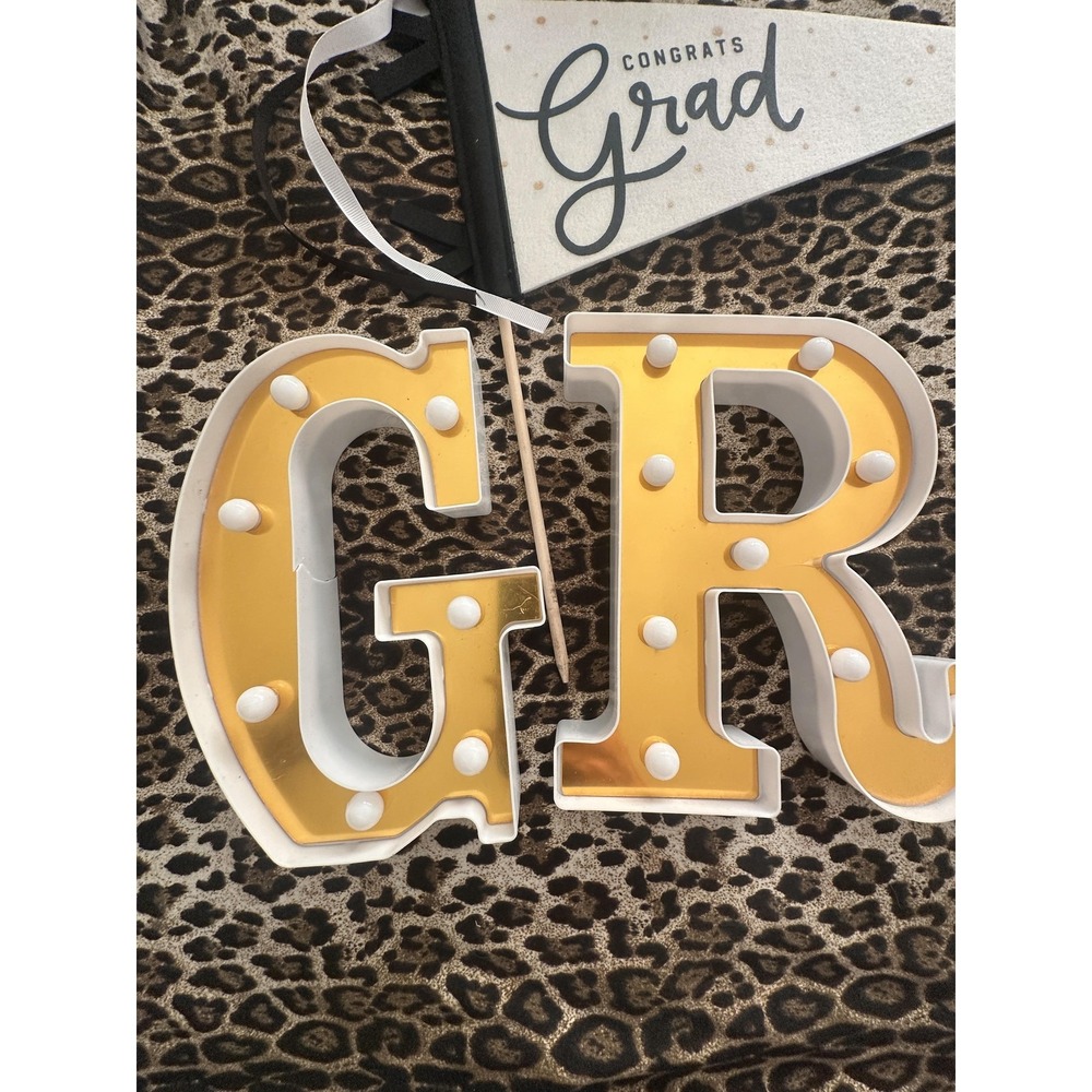 Gold Graduation GRAD Light Up LED Letters Table Decor + Congrats Grad Pennant - Picture 3 of 16